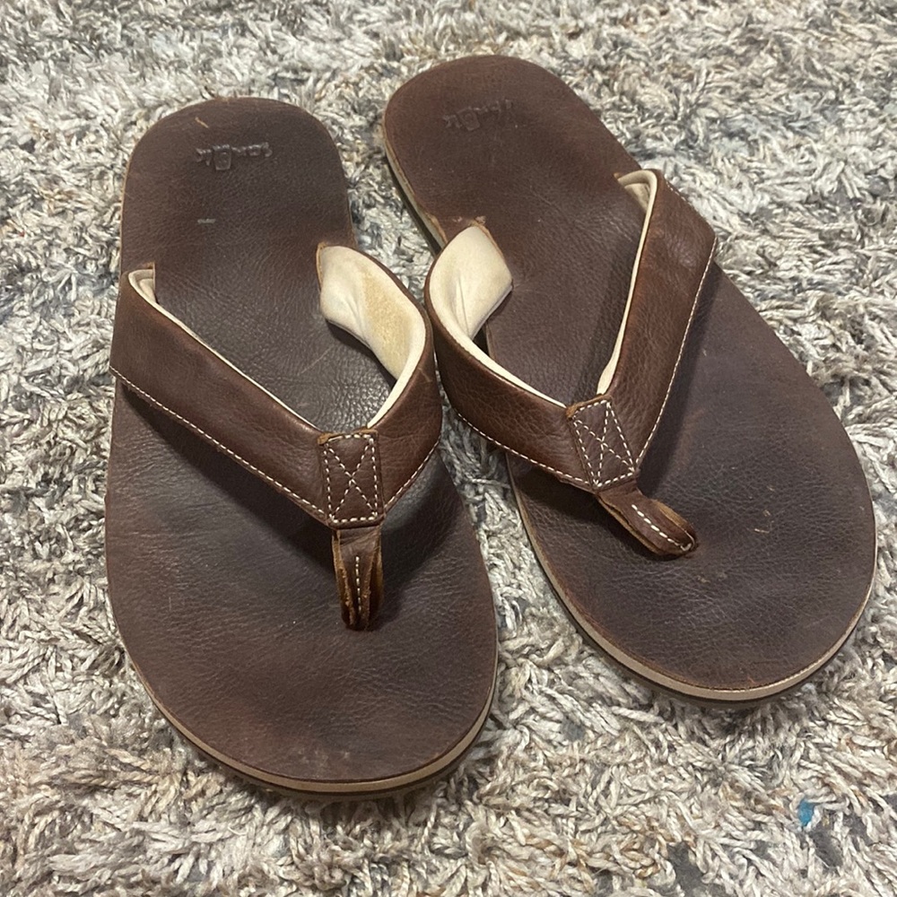 Sanuk 1019491 mens dark brown John Doe 2 flip flop sz 13